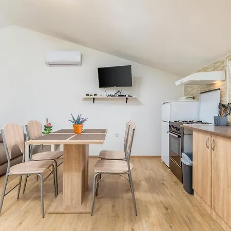 2 Bedroom Amazing In *
